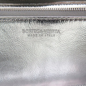 新品同様 ボッテガヴェネタ イントレチャート ラムスキン レザー シルバー ラウンドファスナー長財布 財布 0015【中古】BOTTEGA VENETA