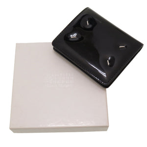 美品 メゾン マルジェラ エナメル ブラック S56UI0140 二つ折り財布 財布 黒 0076 【中古】 Maison Margiela