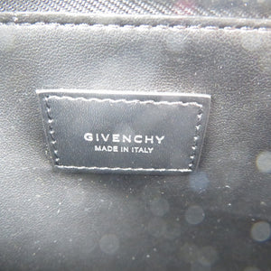 新品同様 ジバンシィ 花柄 PVC シルバー金具 ブラック ホワイト クラッチバッグ 0004【中古】GIVENCHY