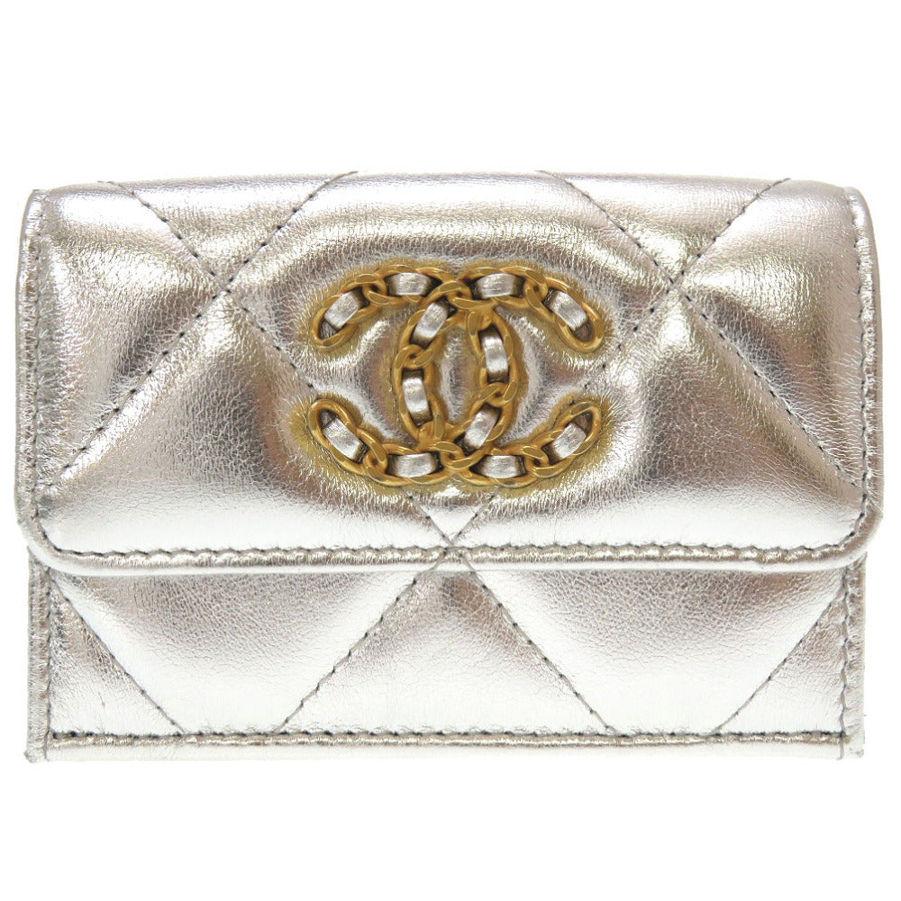 未使用 シャネル ディズヌフ ラムスキン シルバー スモール フラップ ウォレット 31番台 ココマーク AP1789 三つ折り財布 財布 0022 【中古】 CHANEL