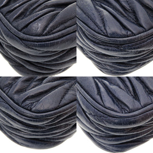 新品同様 ミュウミュウ マテラッセ レザー ネイビー ハンドバッグ バッグ ポーチ 紺 0026 【中古】 MIUMIU