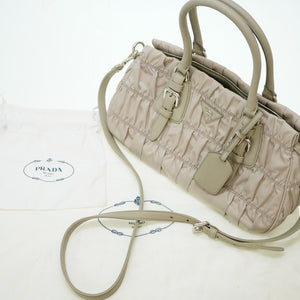 美品 プラダ ギャザー ナイロン BN2869 2WAY ショルダー トートバッグ  トートバッグ グレー 0118【中古】PRADA ストラップ