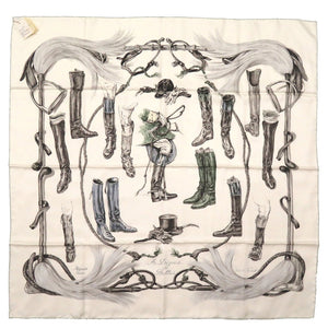 新品同様 エルメス カレ90 ブーツについて A PROPOS DE BOTTES シルク アイボリー スカーフ 0216 【中古】 HERMES