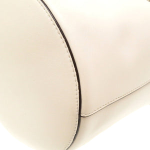 新品同様 ジェイ アンド エムデヴィッドソン カーニバル レザー ホワイト ショルダーバッグ バッグ 白 0252 【中古】 J&M Davidson