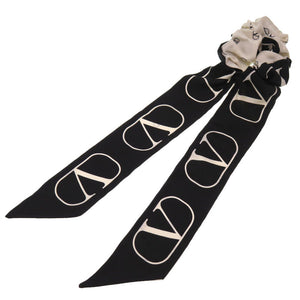 新品同様 ヴァレンティノ ガラヴァーニ シュシュ ロゴ シルク ブラック ホワイト アクセサリー 白 黒 0273 【中古】 Valentino Garavani