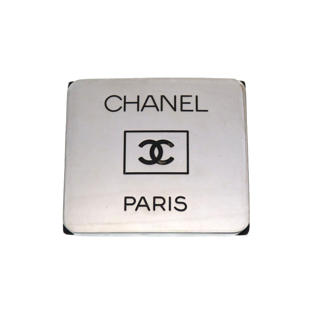 美品 シャネル ロゴ プレート 96P シルバー ブローチ アクセサリー 0179 【中古】 CHANEL