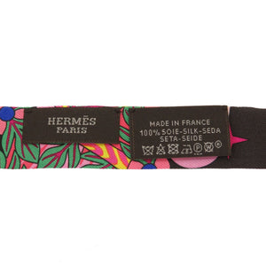 新品同様 エルメス ツイリードール ペガサスの起源 La Doll SOURCE De Pegase ローズヴィフ エベーヌ ジョーヌ シルク スカーフ 0055 【中古】 HERMES