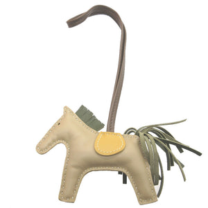 美品 エルメス ロデオチャームPM アニューミロ A刻印(2017年製) トレンチ カノピ カリー バッグチャーム キーホルダー 0224【中古】HERMES