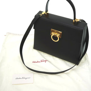 美品 フェラガモ ガンチーニ BA-21 0290 ハンドバッグ レザー ブラック 黒 ゴールド金具 ストラップ付 0008【中古】Salvatore Ferragamo