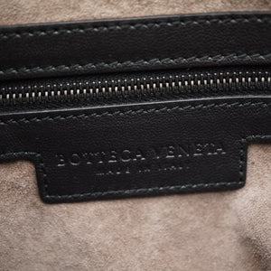 美品 ボッテガヴェネタ ホーボー イントレチャート ワンショルダーバッグ レザー ブラック 黒 0016【中古】BOTTEGAVENETA