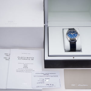 新品同様 インターナショナルウォッチカンパニー
 自動巻き パイロットウォッチ IW324008 腕時計
 ステンレススチール ネイビー 0005
【中古】IWC メンズ