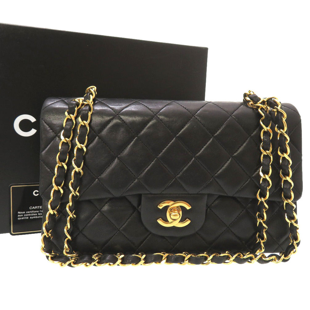 美品 シャネル マトラッセ23 ラムスキン ブラック ココマーク 1番台 ゴールドチェーン ショルダーバッグ バッグ ターンロック 黒 0098 【中古】 CHANEL