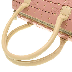 美品 シャネル ダッフルバッグ プラスチック レザー ピンク ホワイト 6番台 ハンドバッグ バッグ 0082 【中古】 CHANEL