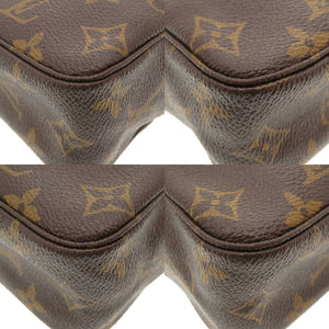 ルイ ヴィトン モノグラム トゥルーストワレット18 M47526 クラッチバッグ セカンドバッグ LV 0126 【中古】 LOUIS VUITTON