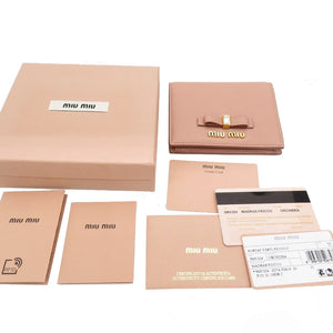 未使用品 ミュウミュウ コンパクト財布 ５MV204 二つ折り財布 レザー ピンク 0007【中古】MIUMIU レディース