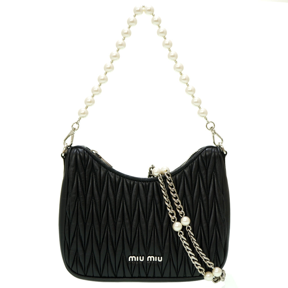 新品同様 ミュウミュウ 2WAY ショルダーバッグ マテラッセ 5BH211 ショルダーバッグ レザー/フェイクパール ブラック 黒 0056【中古】MIU MIU チェーン