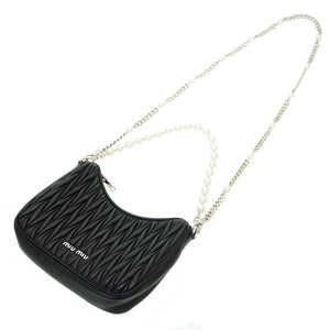 新品同様 ミュウミュウ 2WAY ショルダーバッグ マテラッセ 5BH211 ショルダーバッグ レザー/フェイクパール ブラック 黒 0056【中古】MIU MIU チェーン