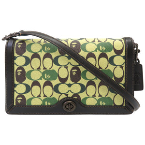 新品同様 コーチ エイプ ショルダーバッグ PVC/レザー グリーン 緑 0028【中古】COACH